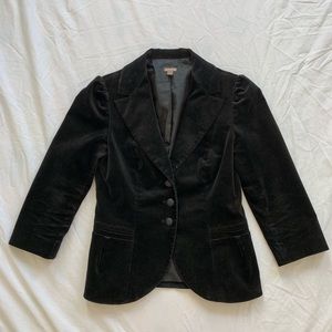 Black velvet, tailored cut blazer